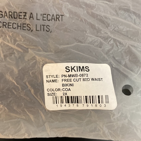 SKIMS Free Cut Mid Waist Bikini - Picture 4 of 5